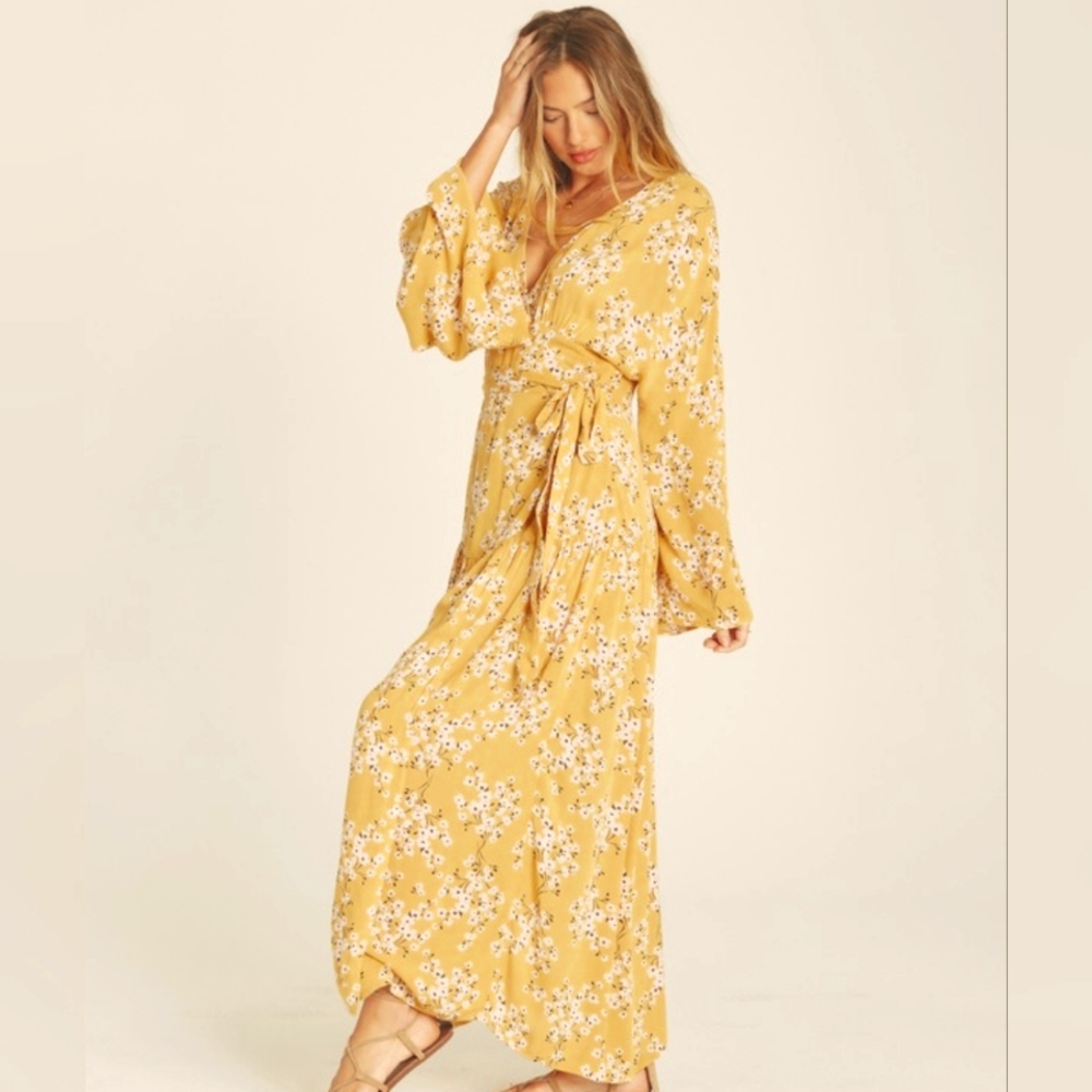 EUC-Billabong Floral wrap Maxi Dress